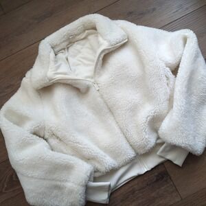 Alo Yoga Foxy Sherpa Fleece Bomber Jacket Ivory Cream White Full Zip EUC Small